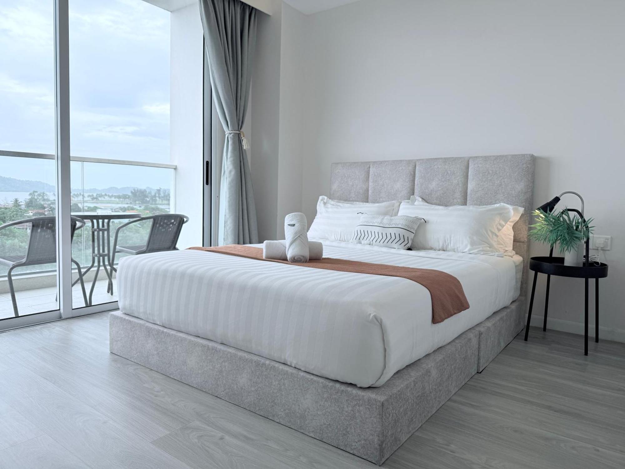 Arusuites Tanjung Aru Kota Kinabalu - Laxzone Suite Ngoại thất bức ảnh